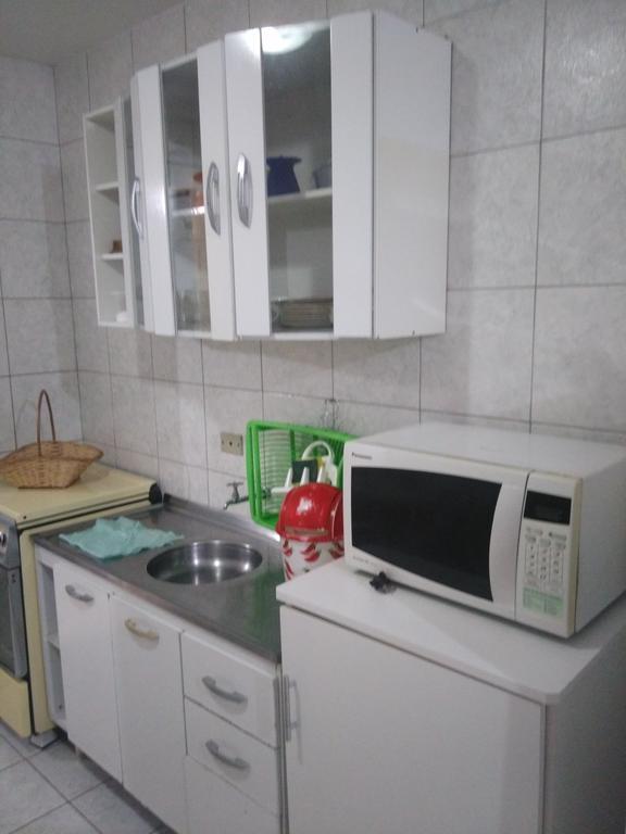Kitinete Em Matinhos Com Piscina Villa Exterior photo