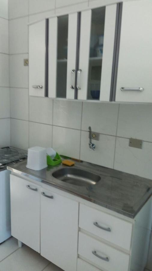 Kitinete Em Matinhos Com Piscina Villa Exterior photo