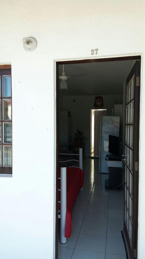 Kitinete Em Matinhos Com Piscina Villa Exterior photo